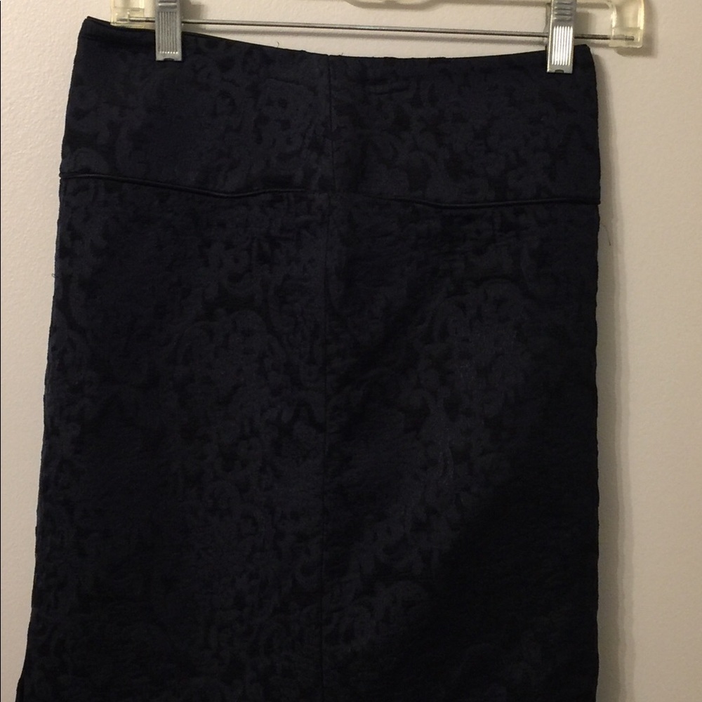 (2175). Badgley Mischka skirt.  Size 0